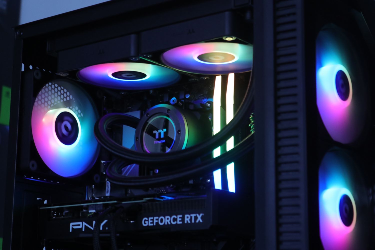 Custom PC Builders | Design Your Perfect PC | Lakes Custom Computers