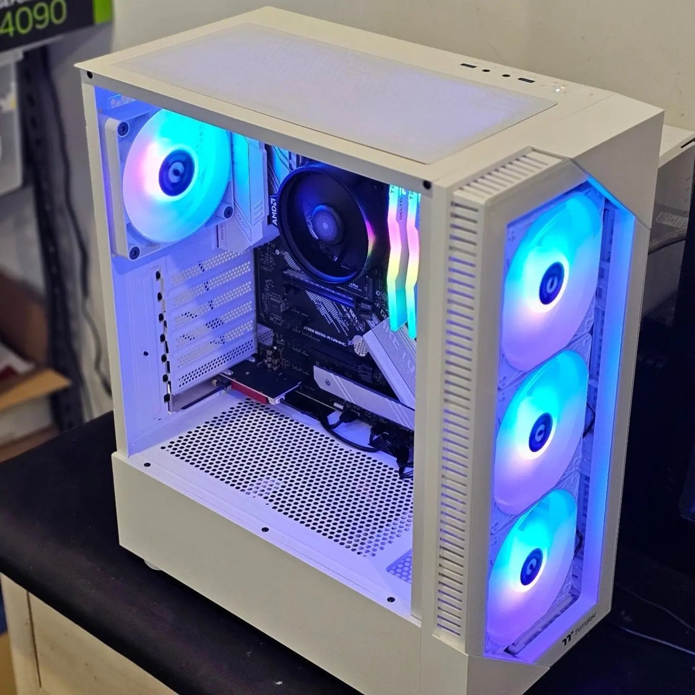 LCC Design Budget White Rig (Ryzen 5 5600G + Vega 7) Lakes Custom Computers