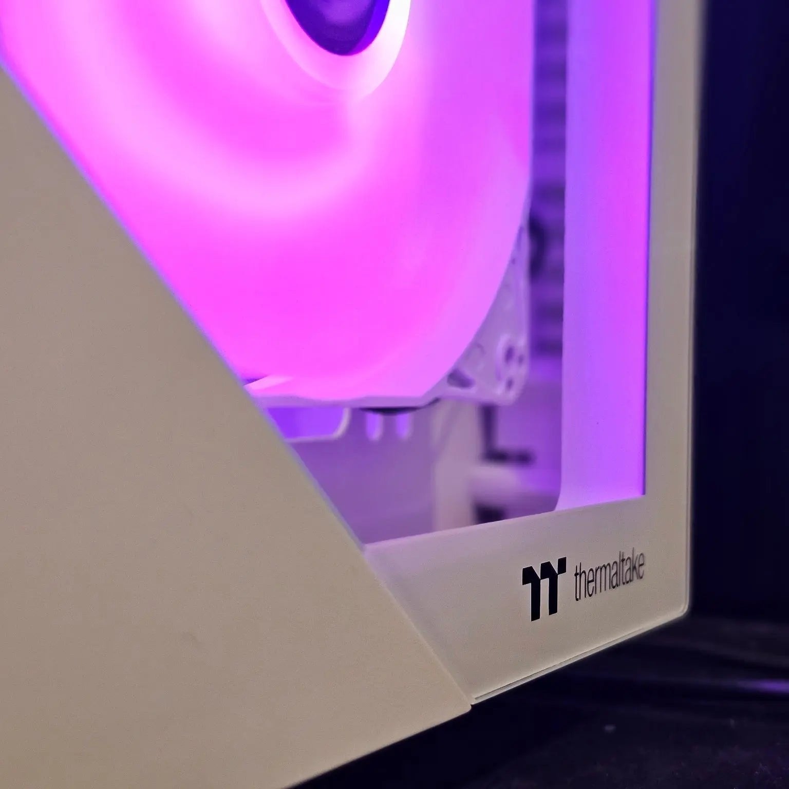 LCC Design Budget White Rig (Ryzen 5 5600G + Vega 7) Lakes Custom Computers