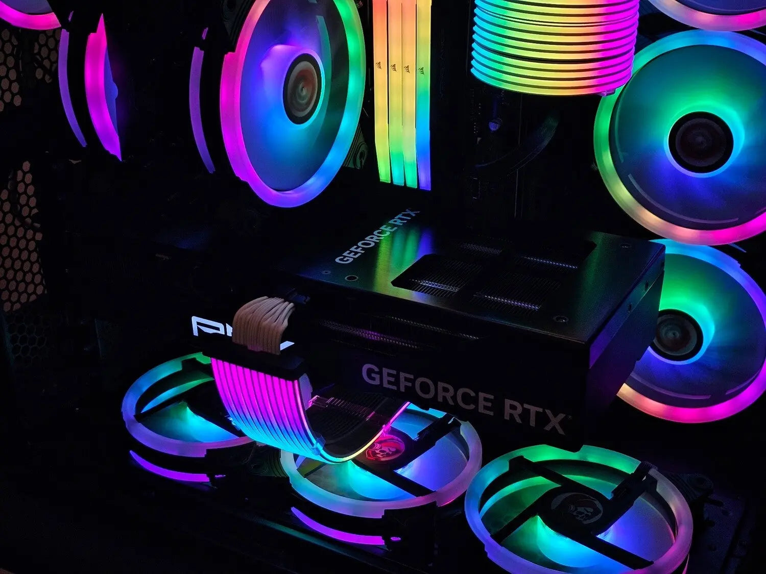 Mathew's Lian Li RGB Rig (Ryzen 7 7800X3D + RTX 5070Ti) – Lakes Custom ...